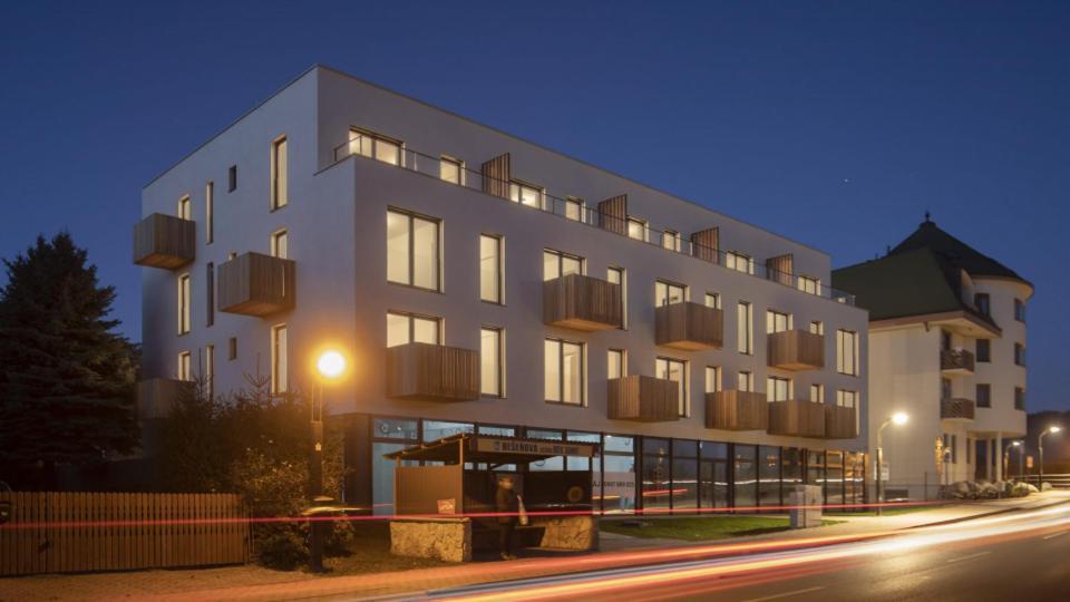 Apartman Nad Riekou Bešeňová المظهر الخارجي الصورة